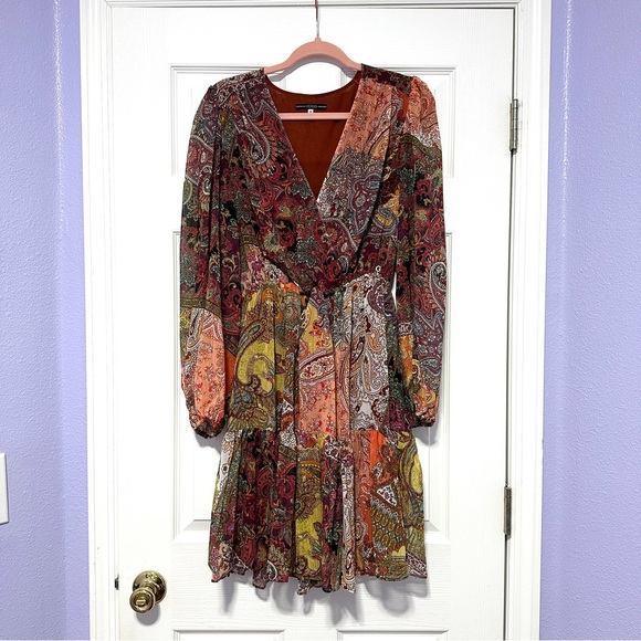 GUESS | V Neck Dress Paisley Fields Print  Size: M - Picture 1 of 10